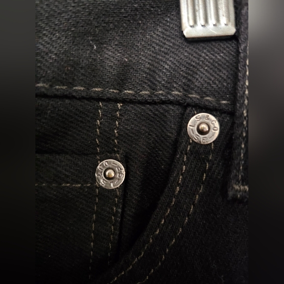 LEVI STRAUSS & CO. Men's Black Jeans 505. Size: 40/36 - Picture 9 of 16